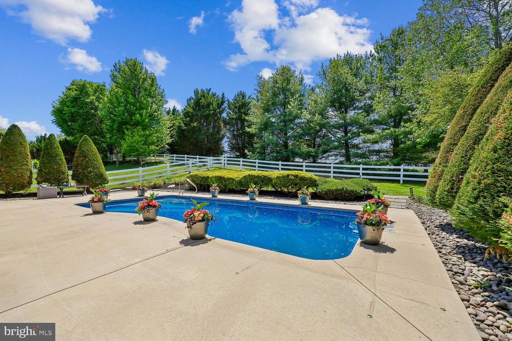 Image 18 of property listing at 503 GLENBROOK DR, Middletown, MD 21769