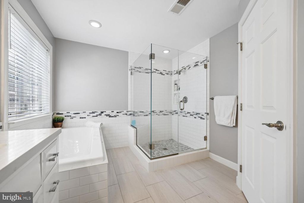 Image 63 of property listing at 503 GLENBROOK DR, Middletown, MD 21769