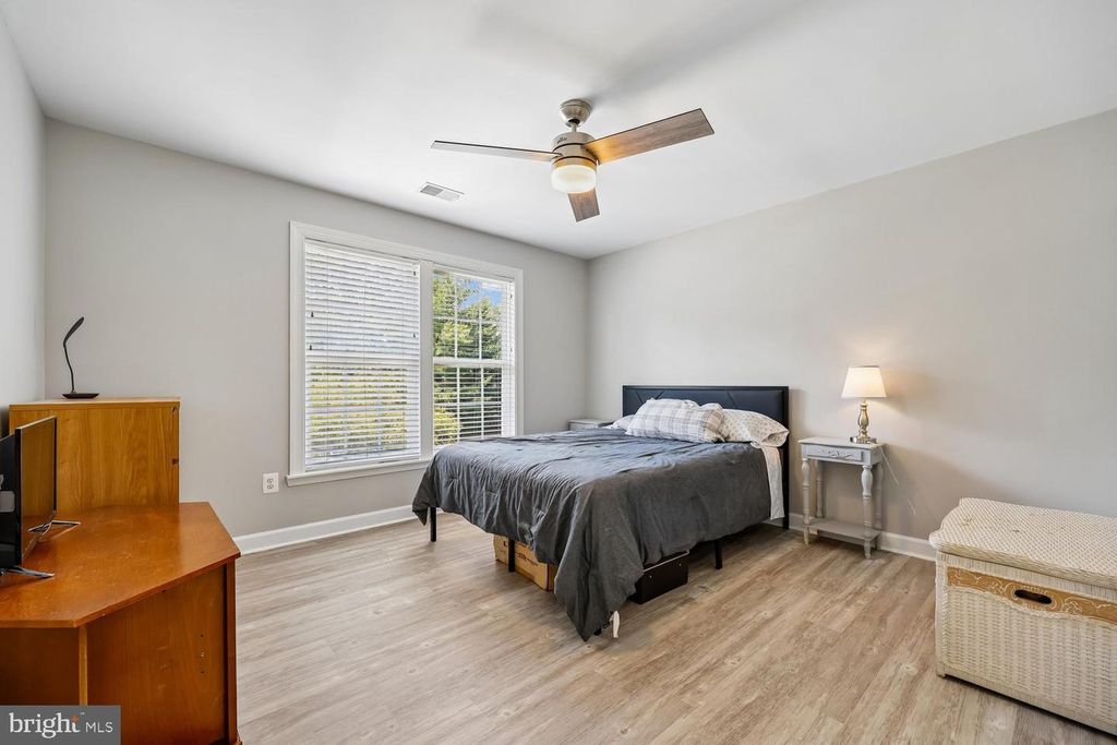 Image 70 of property listing at 503 GLENBROOK DR, Middletown, MD 21769