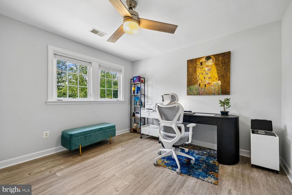 Image 75 of property listing at 503 GLENBROOK DR, Middletown, MD 21769