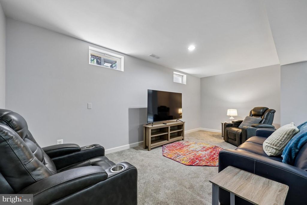 Image 87 of property listing at 503 GLENBROOK DR, Middletown, MD 21769