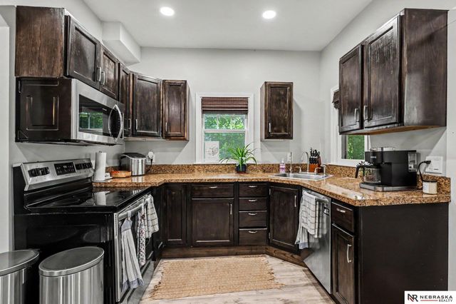 2287 Sheldon Street, Lincoln, NE 68503