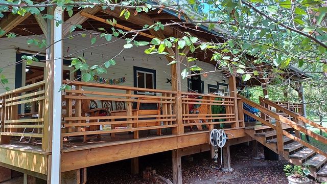 26 Maple Avenue, Kauneonga Lake, NY 12749