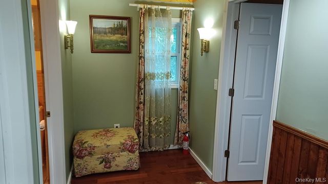 26 Maple Avenue, Kauneonga Lake, NY 12749