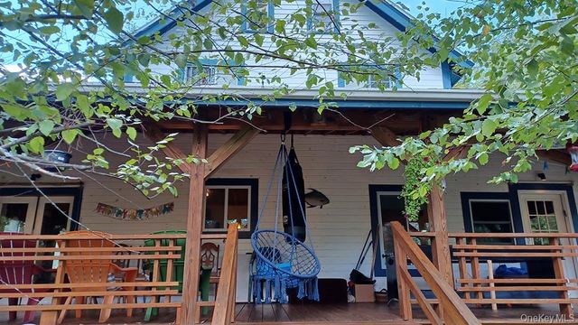 26 Maple Avenue, Kauneonga Lake, NY 12749