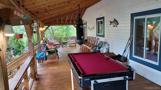 26 Maple Avenue, Kauneonga Lake, NY 12749