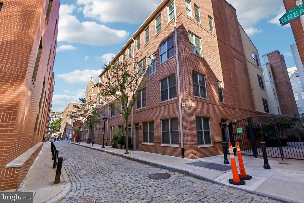 133 N BREAD ST #C1, PHILADELPHIA, PA 19106 — photo 2