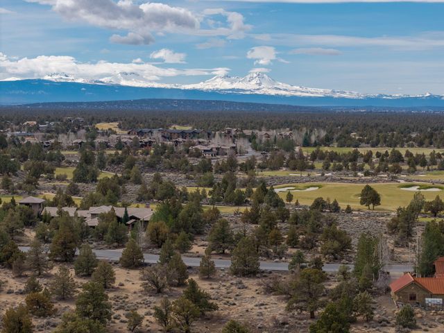 65765 Pronghorn Estates Drive, Bend, OR 97701