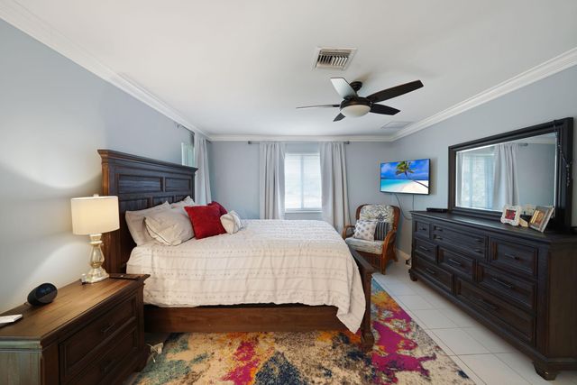 2835 SW 13th Street 201, Delray Beach, FL 33445