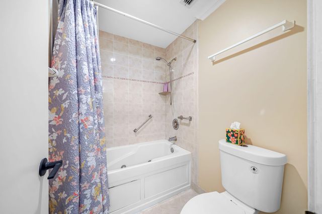 2835 SW 13th Street 201, Delray Beach, FL 33445