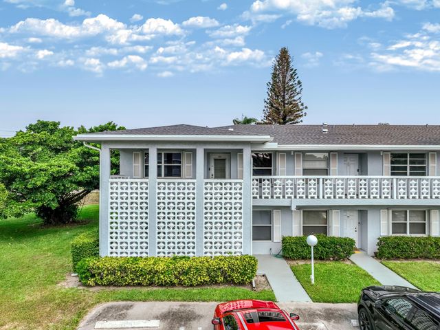 2835 SW 13th Street 201, Delray Beach, FL 33445