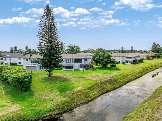 2835 SW 13th Street 201, Delray Beach, FL 33445