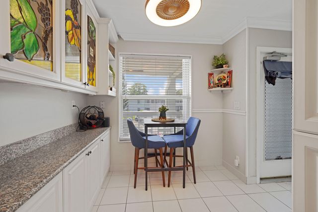 2835 SW 13th Street 201, Delray Beach, FL 33445