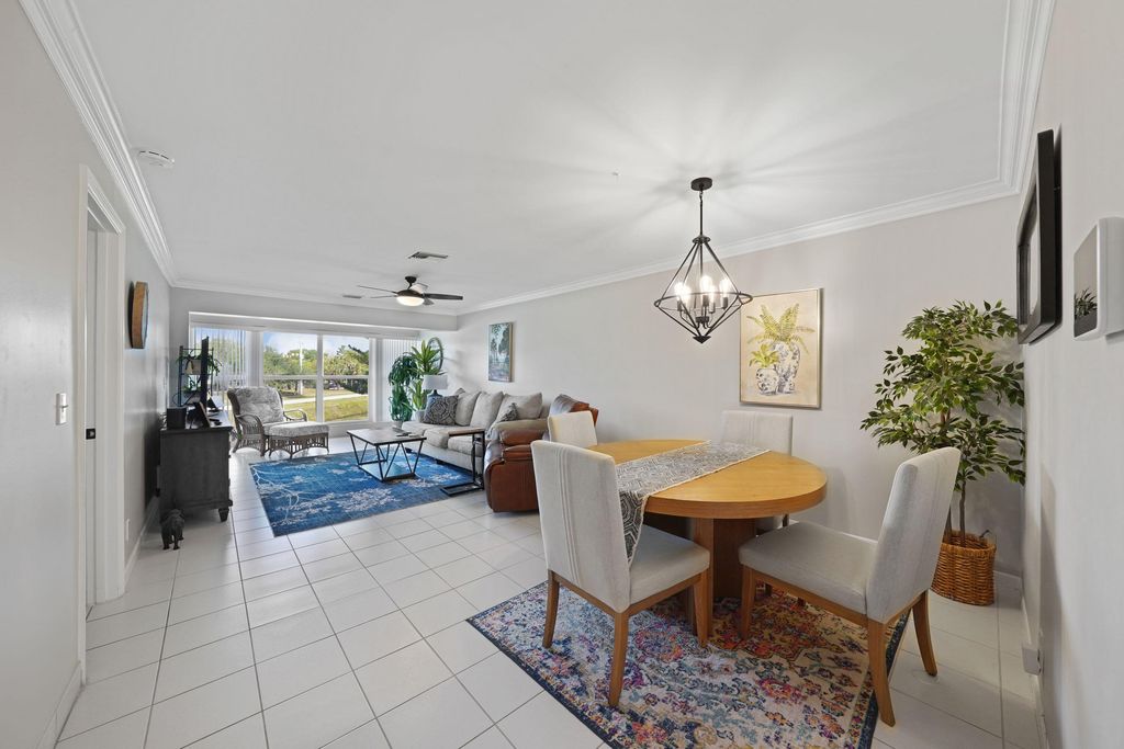 2835 SW 13th Street 201, Delray Beach, FL 33445