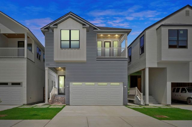 1524 Nicholson St, Houston, TX 77008