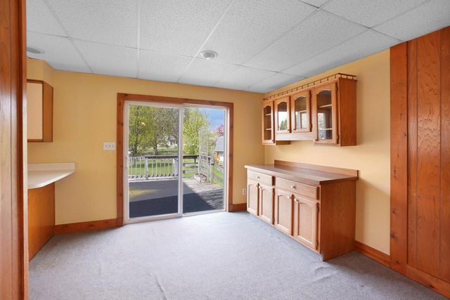428 Lyman STREET, Oconomowoc, WI 53066
