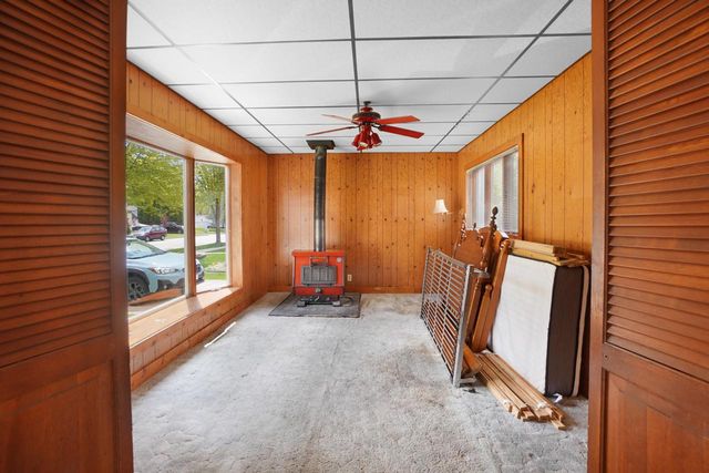 428 Lyman STREET, Oconomowoc, WI 53066