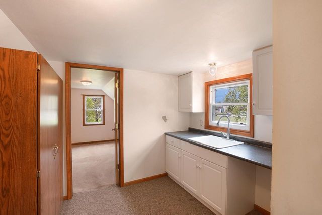 428 Lyman STREET, Oconomowoc, WI 53066