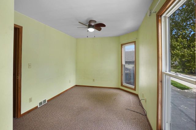 428 Lyman STREET, Oconomowoc, WI 53066