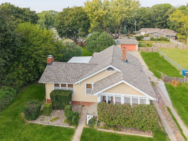 3711 Adams Avenue, Des Moines, IA 50310