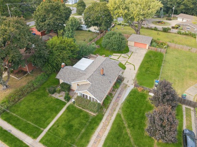 3711 Adams Avenue, Des Moines, IA 50310