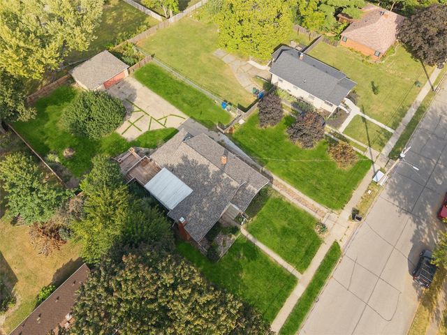 3711 Adams Avenue, Des Moines, IA 50310