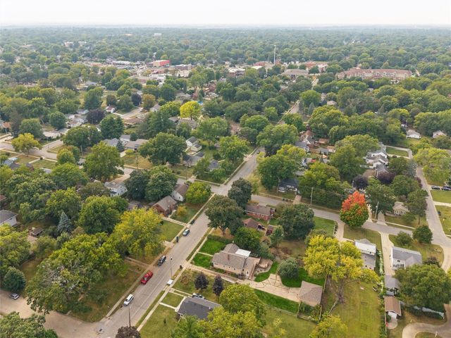 3711 Adams Avenue, Des Moines, IA 50310