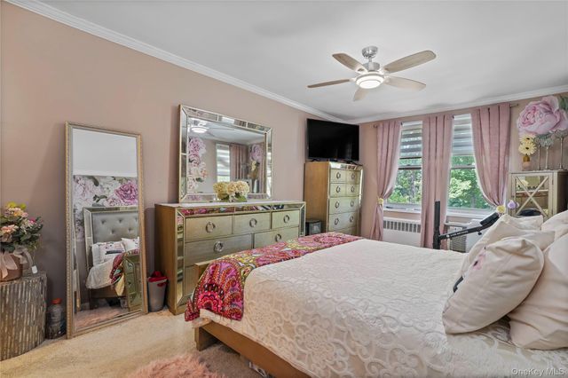 5 Sadore Ln 5R, Yonkers, NY 10710