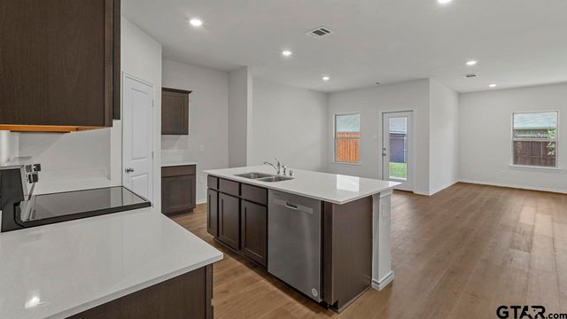 1960 Freeman Street, Tyler, TX 75704
