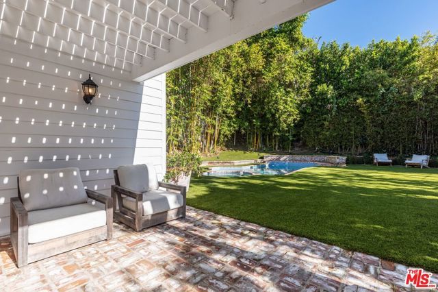 1248 N Wetherly Drive, Los Angeles, CA 90069