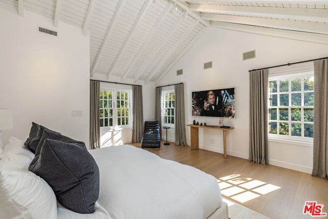 1248 N Wetherly Drive, Los Angeles, CA 90069