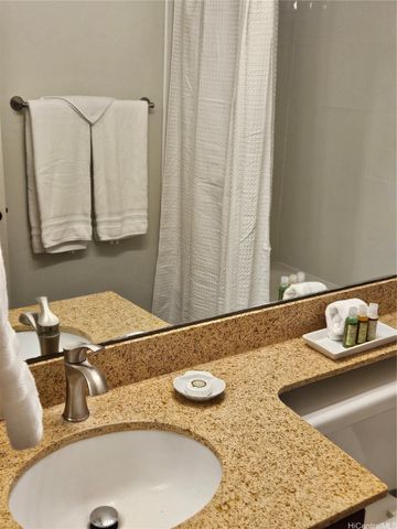 1778 Ala Moana Boulevard 1320, Honolulu, HI 96815