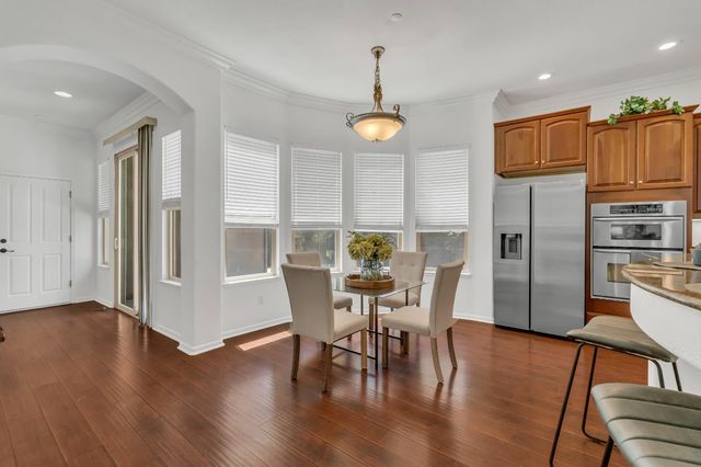 820 Wedge Wood Ct, West Sacramento, CA 95605