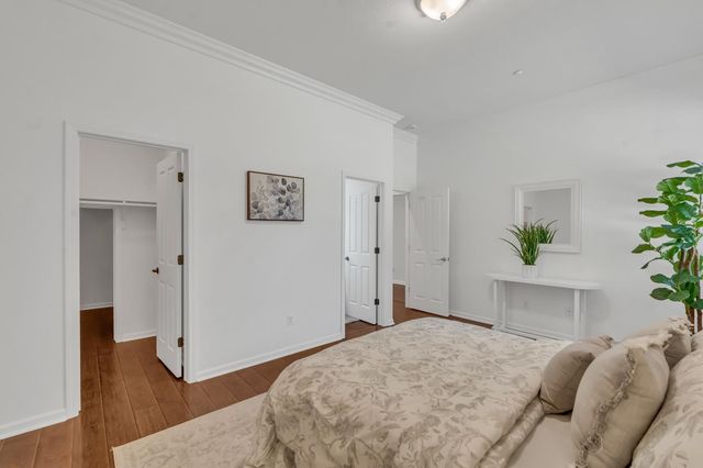 820 Wedge Wood Ct, West Sacramento, CA 95605