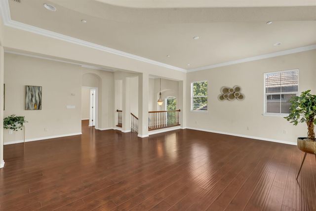 820 Wedge Wood Ct, West Sacramento, CA 95605