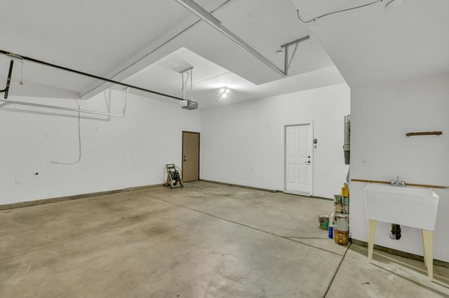 820 Wedge Wood Ct, West Sacramento, CA 95605