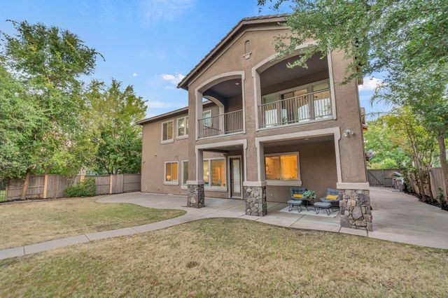 820 Wedge Wood Ct, West Sacramento, CA 95605