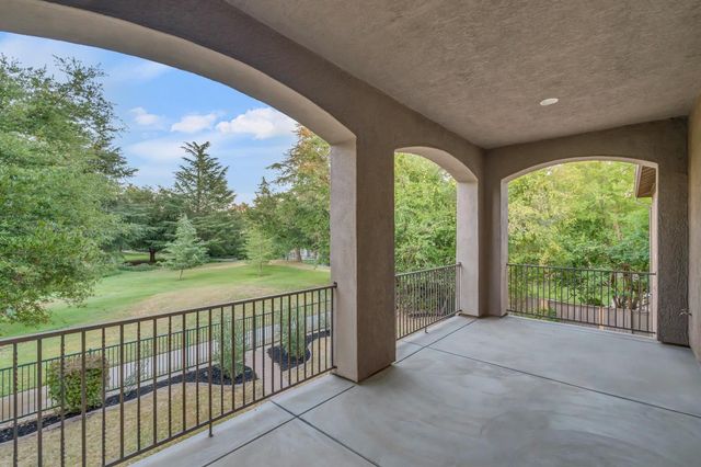 820 Wedge Wood Ct, West Sacramento, CA 95605