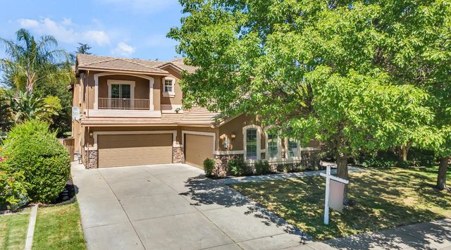 820 Wedge Wood Ct, West Sacramento, CA 95605