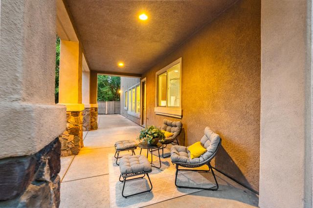 820 Wedge Wood Ct, West Sacramento, CA 95605