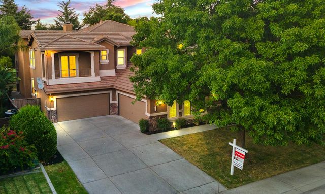 820 Wedge Wood Ct, West Sacramento, CA 95605