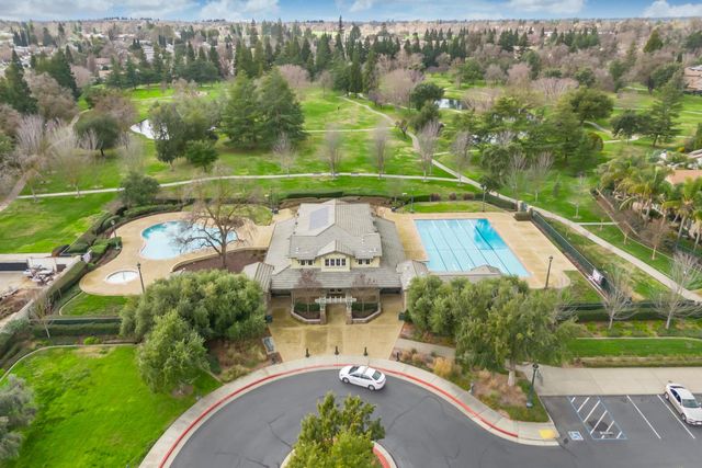 820 Wedge Wood Ct, West Sacramento, CA 95605