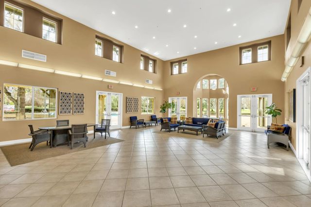 820 Wedge Wood Ct, West Sacramento, CA 95605