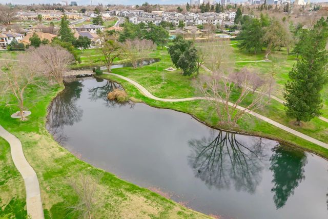 820 Wedge Wood Ct, West Sacramento, CA 95605