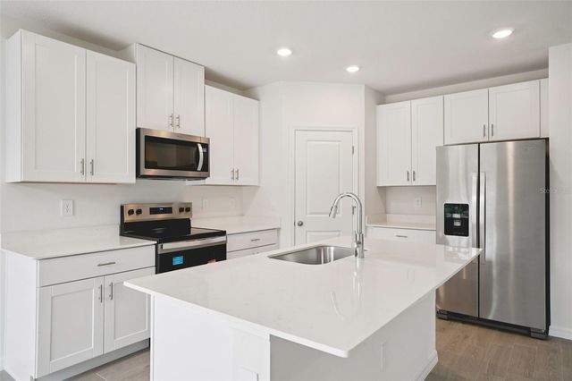 7166 RAY CREEK DRIVE, Brooksville, FL 34601