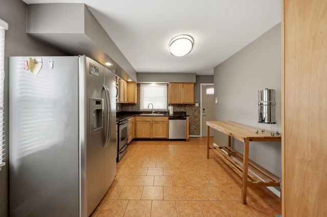 1525 Port Royal Drive, Lexington, KY 40504