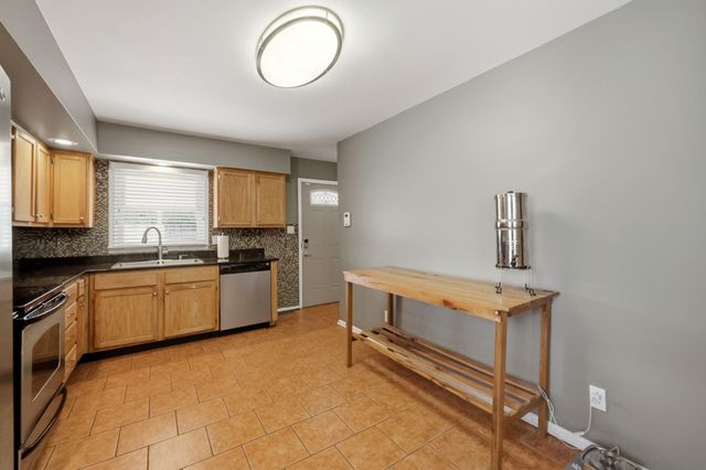 1525 Port Royal Drive, Lexington, KY 40504