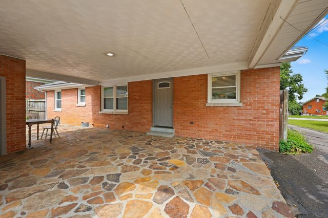 1525 Port Royal Drive, Lexington, KY 40504