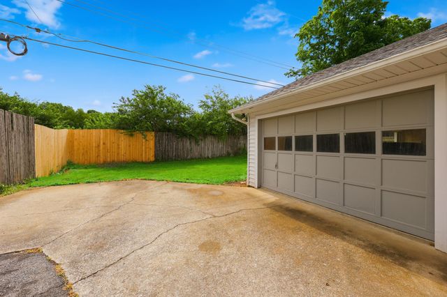 1525 Port Royal Drive, Lexington, KY 40504