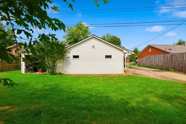 1525 Port Royal Drive, Lexington, KY 40504